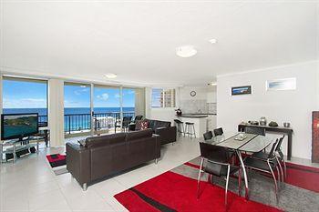 Aparthotel Rainbow Commodore Coolangatta 4*